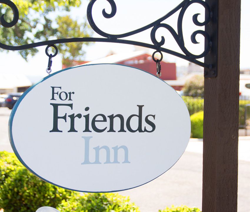 ForFriends Inn Road Sign